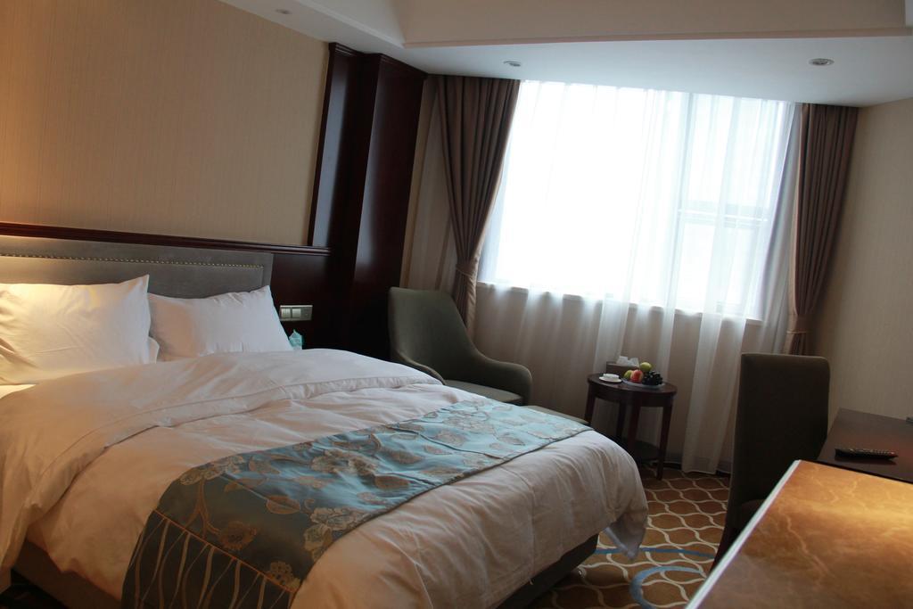 Zhufeng Hotel 成都 部屋 写真